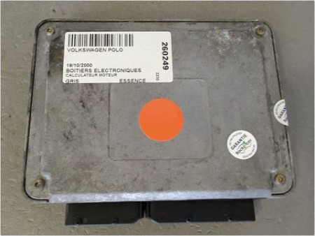 CALCULATEUR MOTEUR VOLKSWAGEN POLO