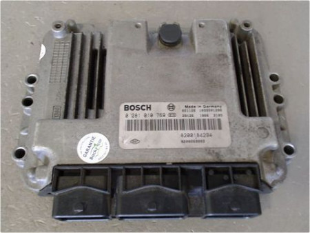 CALCULATEUR MOTEUR RENAULT MEGANE