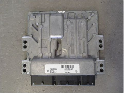 CALCULATEUR MOTEUR RENAULT MEGANE