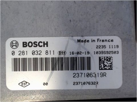 CALCULATEUR MOTEUR RENAULT CLIO