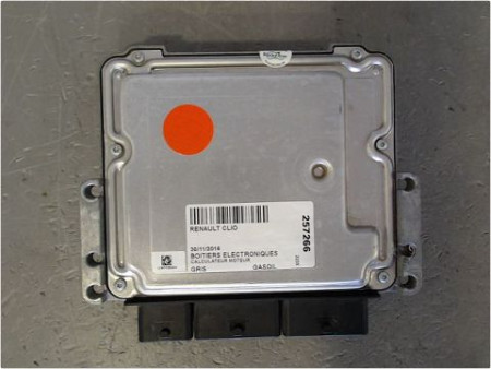 CALCULATEUR MOTEUR RENAULT CLIO