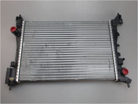 RADIATEUR OPEL CORSA