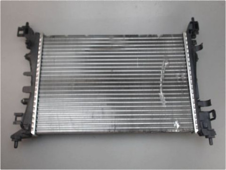 RADIATEUR OPEL CORSA