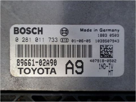 CALCULATEUR MOTEUR TOYOTA COROLLA