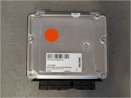 CALCULATEUR MOTEUR TOYOTA COROLLA