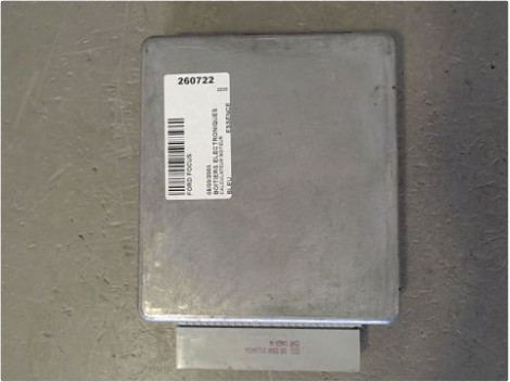 CALCULATEUR MOTEUR FORD FOCUS