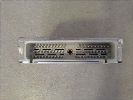CALCULATEUR MOTEUR FORD FOCUS