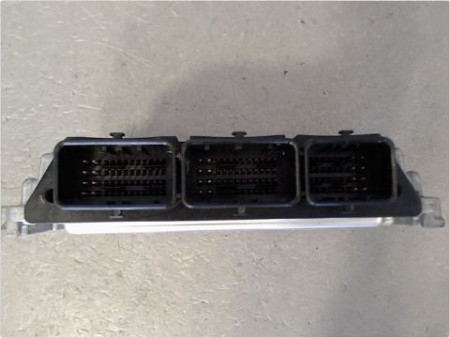 CALCULATEUR MOTEUR RENAULT MEGANE