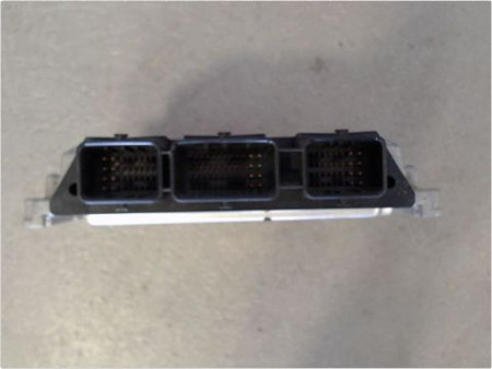 CALCULATEUR MOTEUR PEUGEOT 307