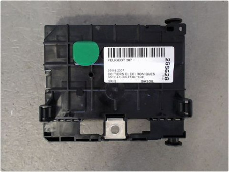 BOITE A FUSIBLES PEUGEOT 207