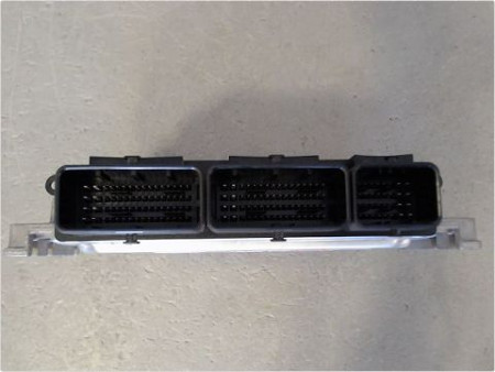 CALCULATEUR MOTEUR RENAULT CAPTUR