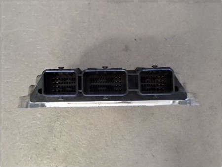 CALCULATEUR MOTEUR CITROEN XSARA