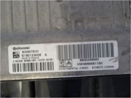 CALCULATEUR MOTEUR PEUGEOT 208