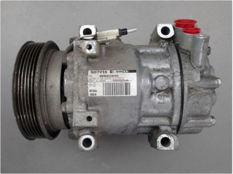 COMPRESSEUR AIR CONDITIONNE DACIA SANDERO
