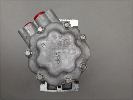 COMPRESSEUR AIR CONDITIONNE DACIA SANDERO