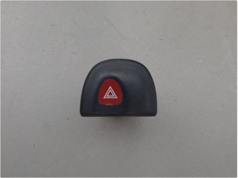 BOUTON DE WARNING RENAULT MEGANE