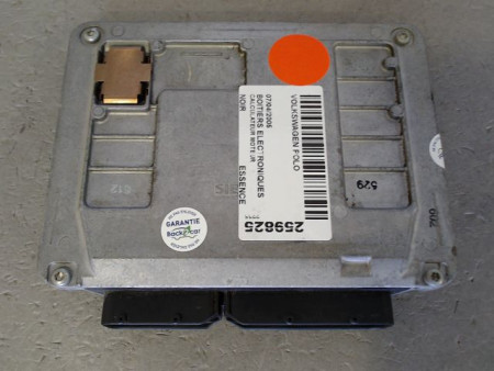CALCULATEUR MOTEUR VOLKSWAGEN POLO