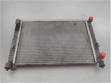 RADIATEUR FORD FIESTA