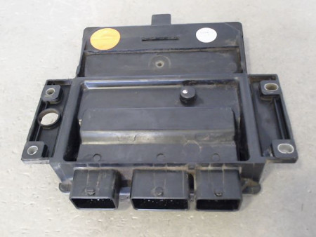 CALCULATEUR MOTEUR RENAULT CLIO