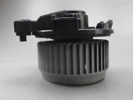 MOTEUR VENTILATEUR CHAUFFAGE SUZUKI SWIFT