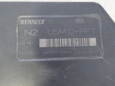 BOITE A FUSIBLES RENAULT MEGANE