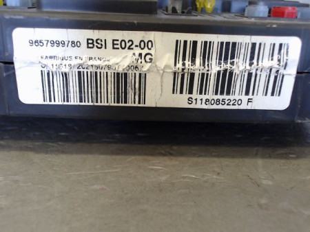 BOITIER GESTION HABITACLE PEUGEOT 206