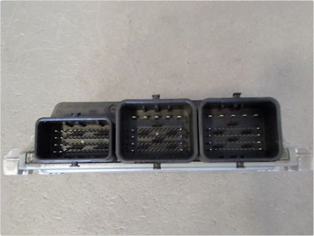 CALCULATEUR MOTEUR PEUGEOT 5008