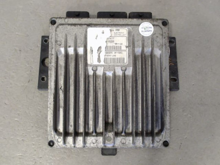 CALCULATEUR MOTEUR RENAULT CLIO