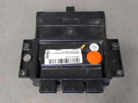 CALCULATEUR MOTEUR RENAULT CLIO