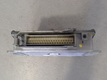 CALCULATEUR MOTEUR PEUGEOT 106