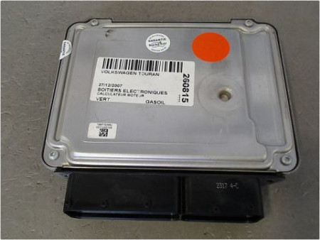 CALCULATEUR MOTEUR VOLKSWAGEN TOURAN