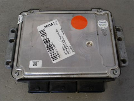 CALCULATEUR MOTEUR RENAULT TRAFIC