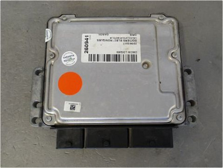 CALCULATEUR MOTEUR DACIA LOGAN