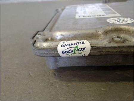 CALCULATEUR MOTEUR DACIA LOGAN