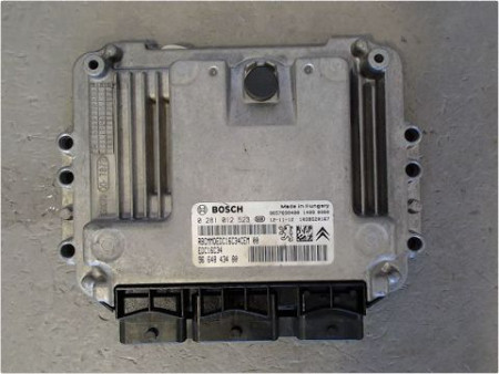 CALCULATEUR MOTEUR PEUGEOT 207