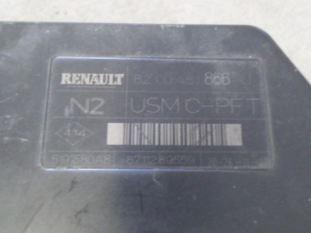 BOITE A FUSIBLES RENAULT MEGANE