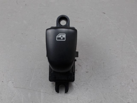 COMMANDE LEVE-GLACE PORTE AVD RENAULT KOLEOS