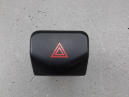 BOUTON DE WARNING NISSAN NOTE