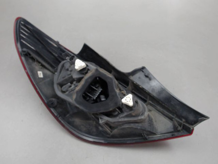 FEU ARRIERE DROIT OPEL CORSA