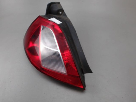 FEU ARRIERE GAUCHE  RENAULT MEGANE