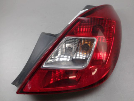 FEU ARRIERE DROIT OPEL CORSA