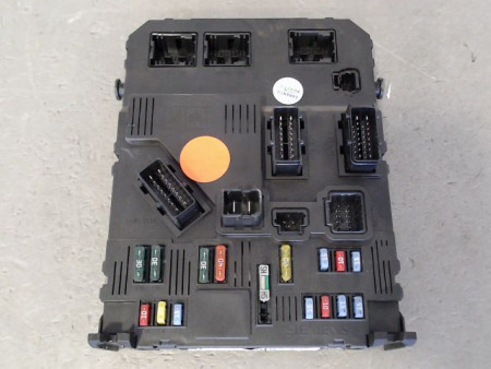 BOITIER GESTION HABITACLE PEUGEOT 206