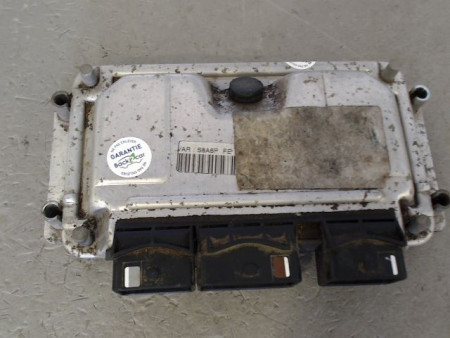 CALCULATEUR MOTEUR CITROEN SAXO