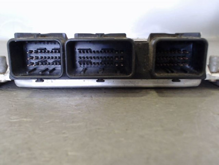 CALCULATEUR MOTEUR CITROEN SAXO