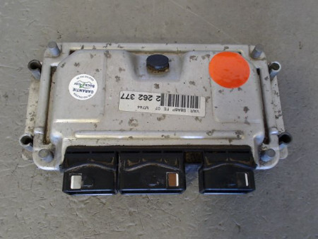 CALCULATEUR MOTEUR CITROEN SAXO