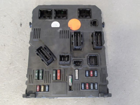 BOITIER GESTION HABITACLE PEUGEOT 206