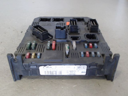 BOITIER GESTION HABITACLE PEUGEOT 206