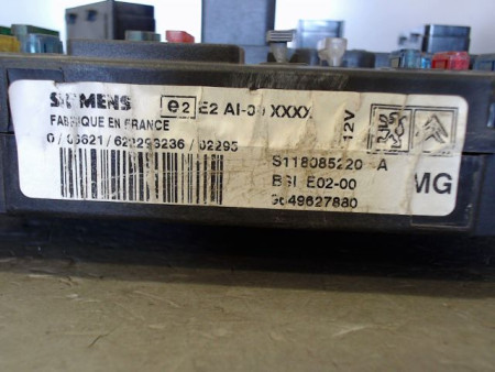 BOITIER GESTION HABITACLE PEUGEOT 206