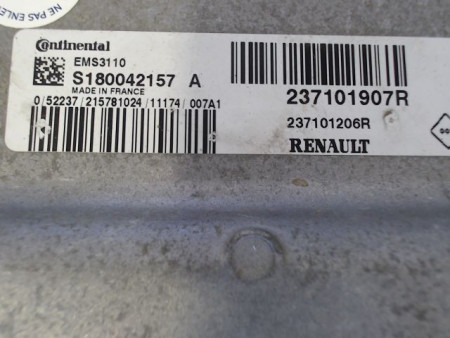 CALCULATEUR MOTEUR RENAULT CLIO
