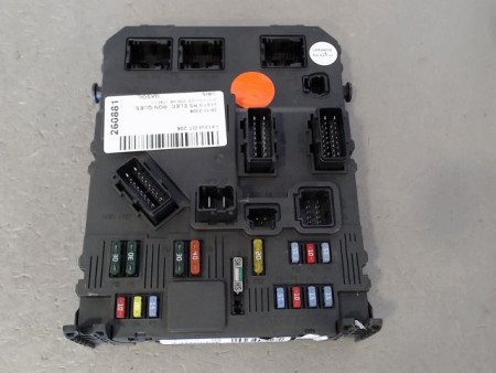 BOITIER GESTION HABITACLE PEUGEOT 206